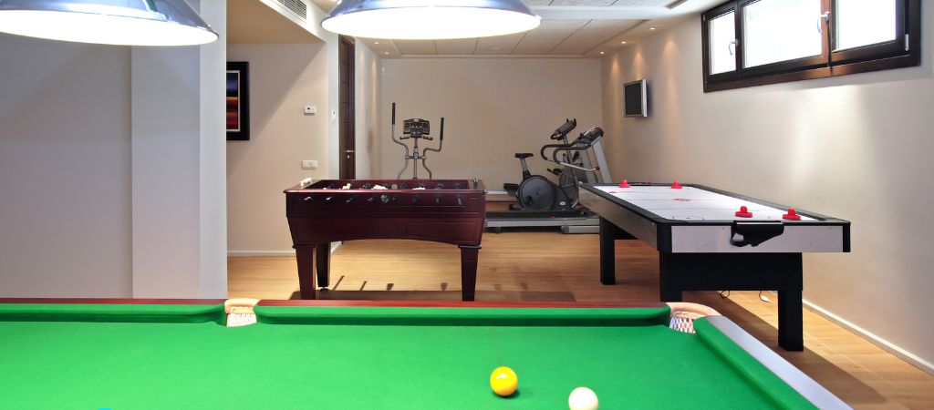 Big Canoe Blogs - Standout Amenities For Your Rental - Game Room