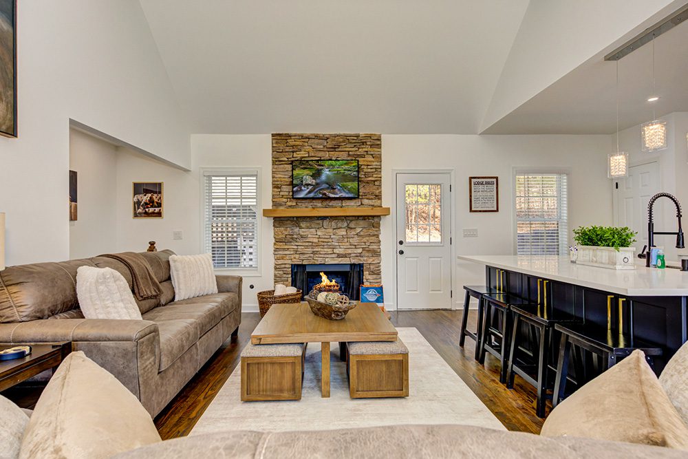 Bent Tree - Lake Vista Lodge - Featured